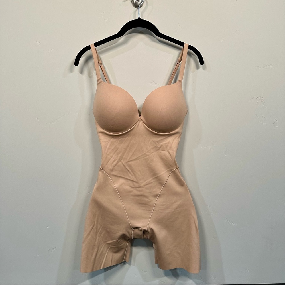 SKIMS Ultimate Body Push-Up Butt Enhancing Padded Mid-Thigh Bodysuit : M | NWT